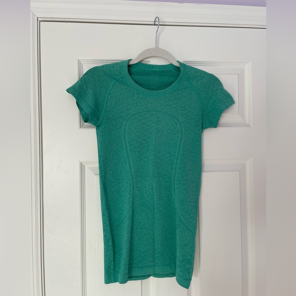 Lululemon swiftly short sleeve top